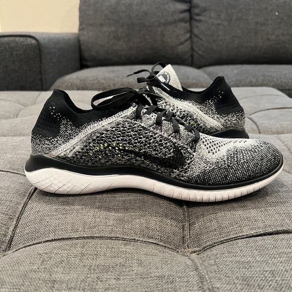 Nike Free Run Flyknit 2018 – White/Grey/Black, Size 10.5 - Picture 4 of 7
